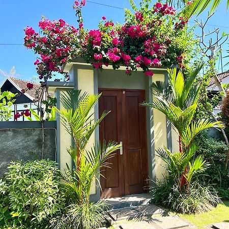 The Gradina Canggu Buitenkant foto